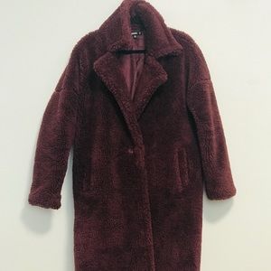 MISSGUIDED TEDDY COAT (LONG) in BURGUNDY
